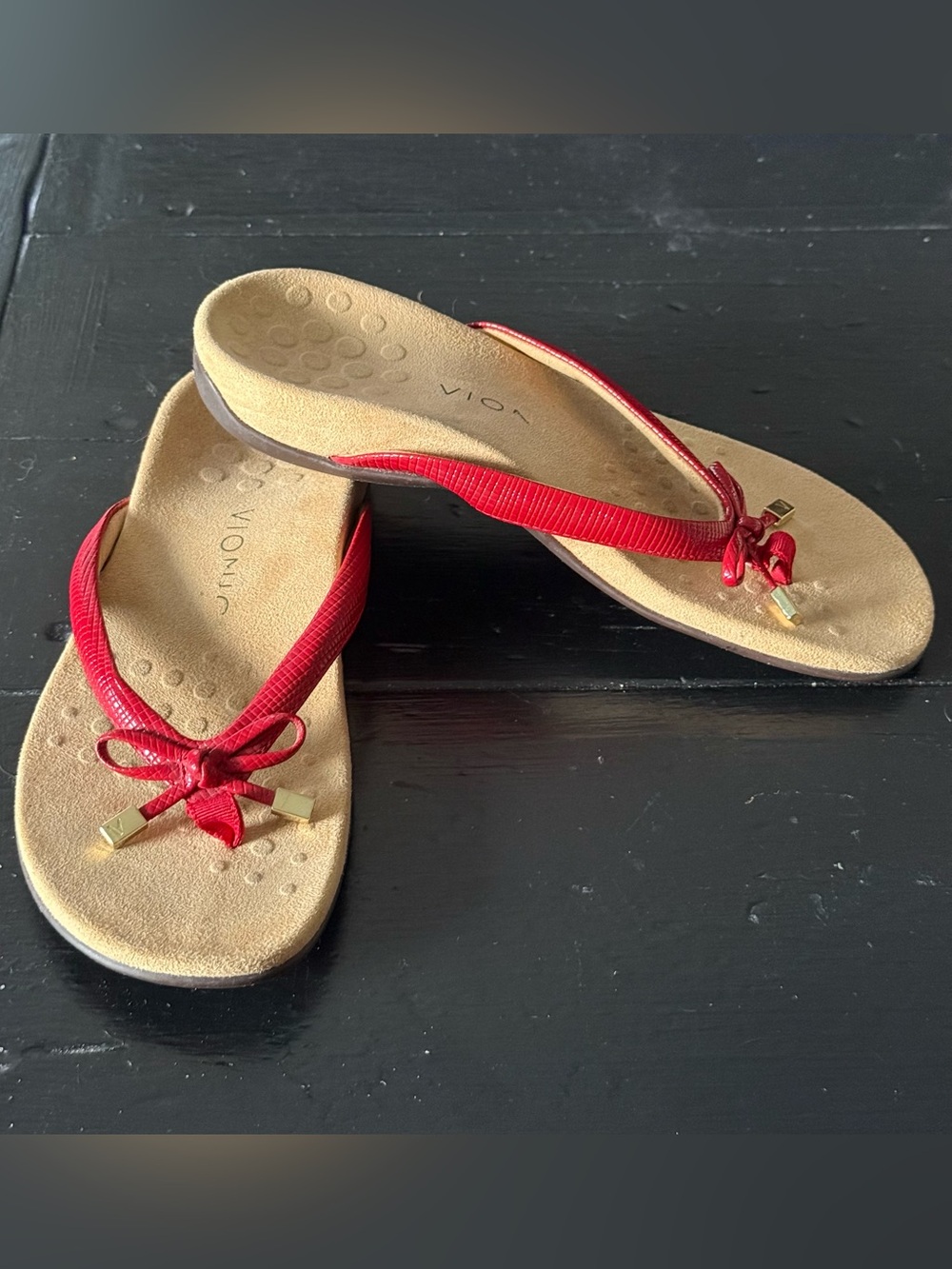 Vionic “Bella” Toe Post Sandals
